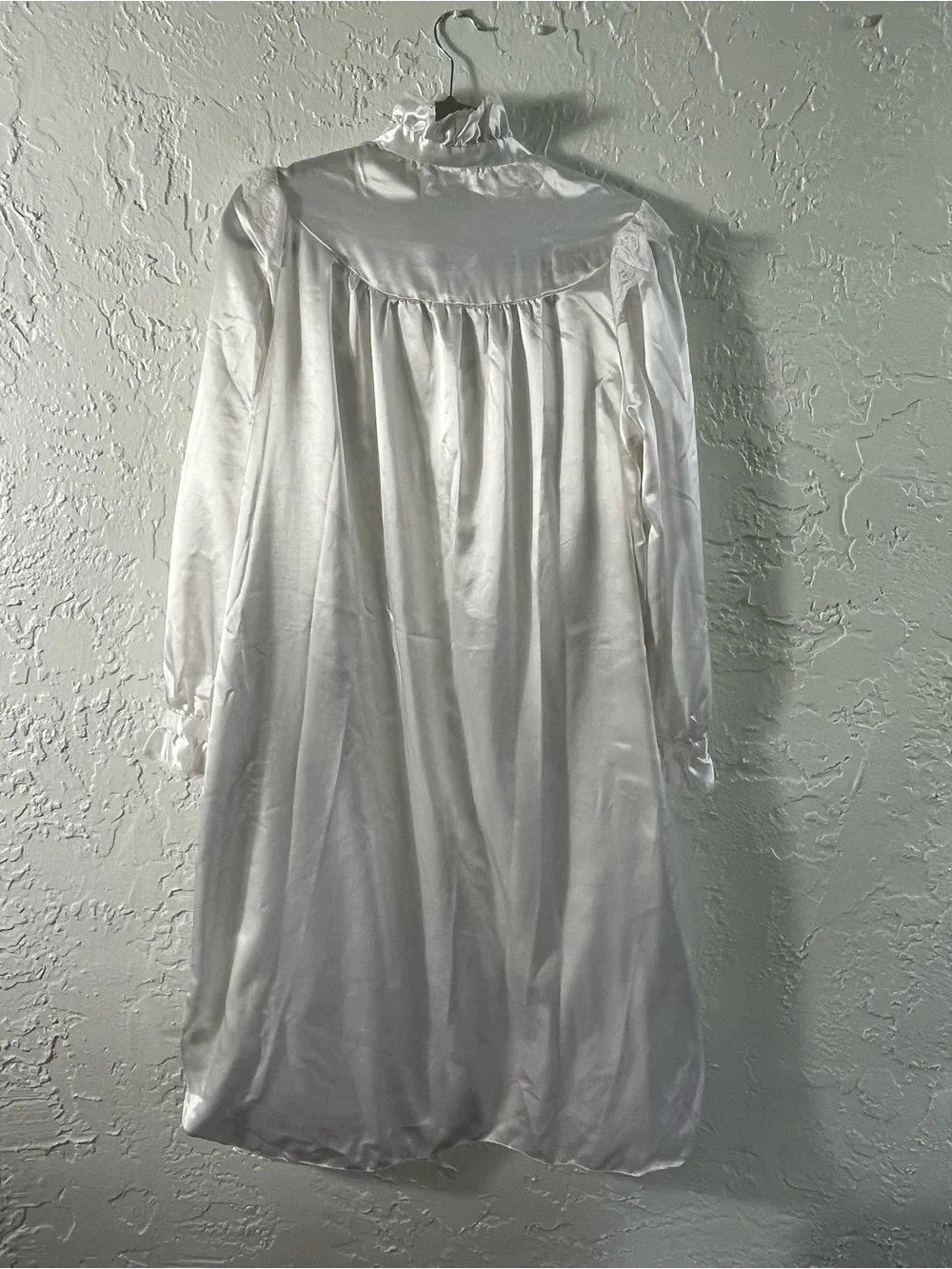 Vintage Jaclyn Smith Satin Lace Nightgown‎ Prairie Cottagecore White Large